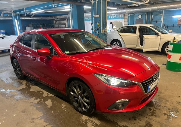 Mazda 3 cena 53990 przebieg: 106116, rok produkcji 2017 z Rumia małe 704